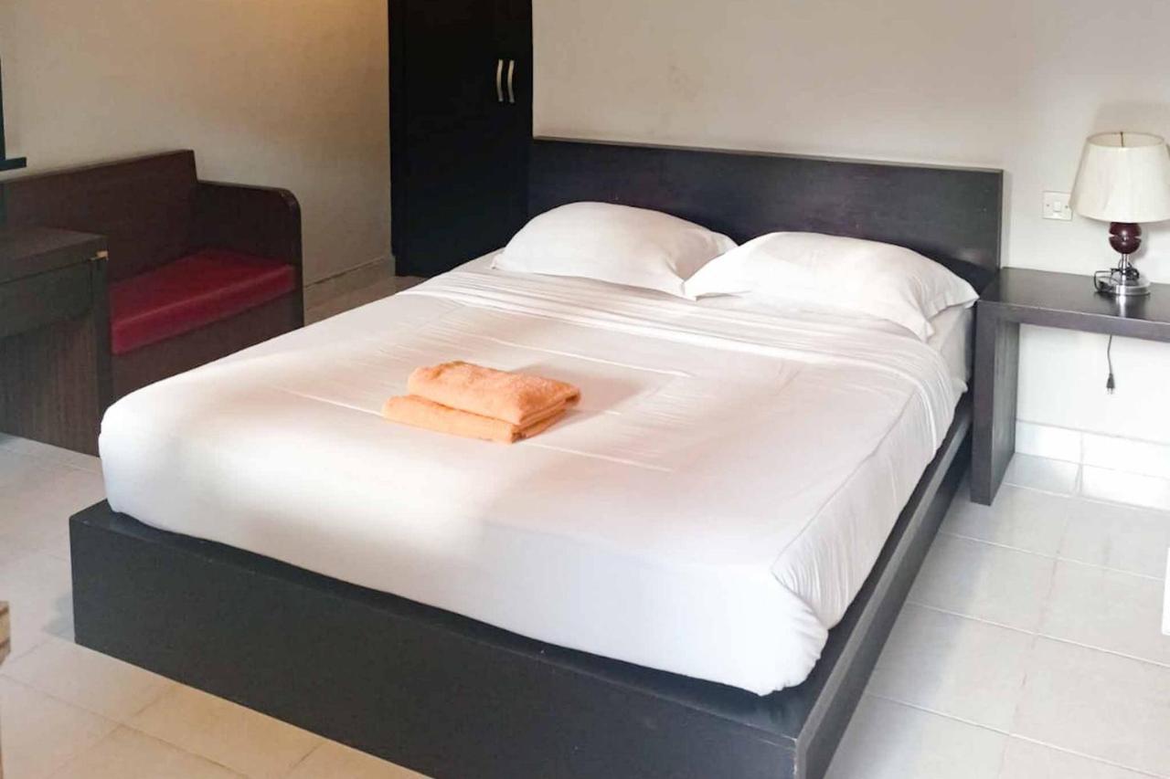 Отель D'Kubu Daje Bali Redpartner Кута Экстерьер фото