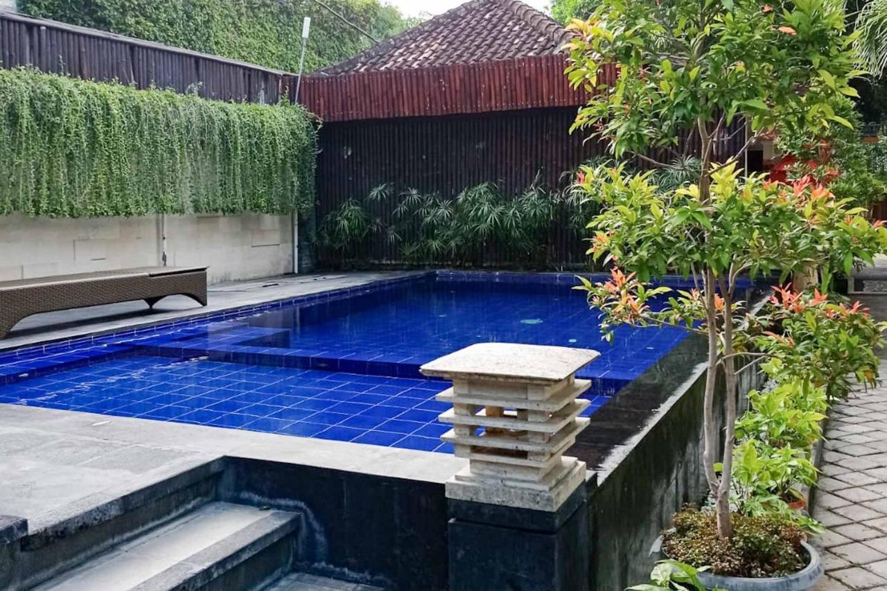 Отель D'Kubu Daje Bali Redpartner Кута Экстерьер фото
