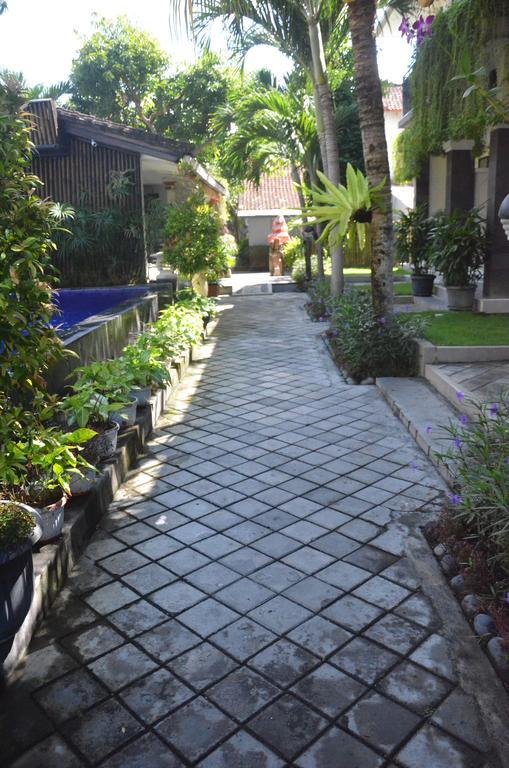 Отель D'Kubu Daje Bali Redpartner Кута Экстерьер фото