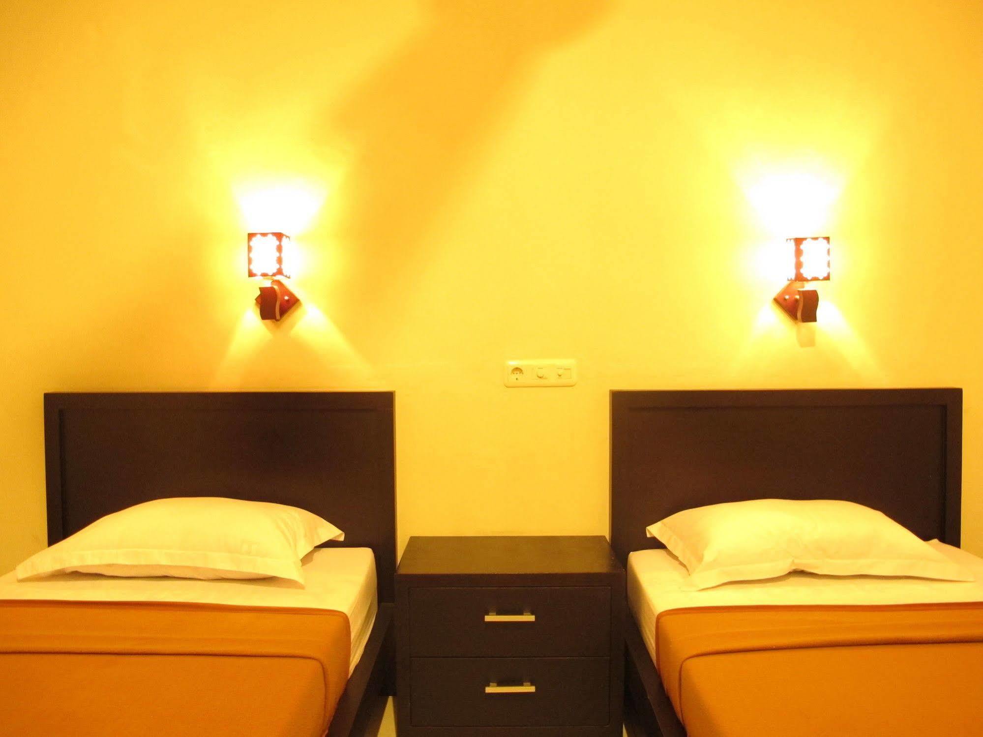Отель D'Kubu Daje Bali Redpartner Кута Экстерьер фото