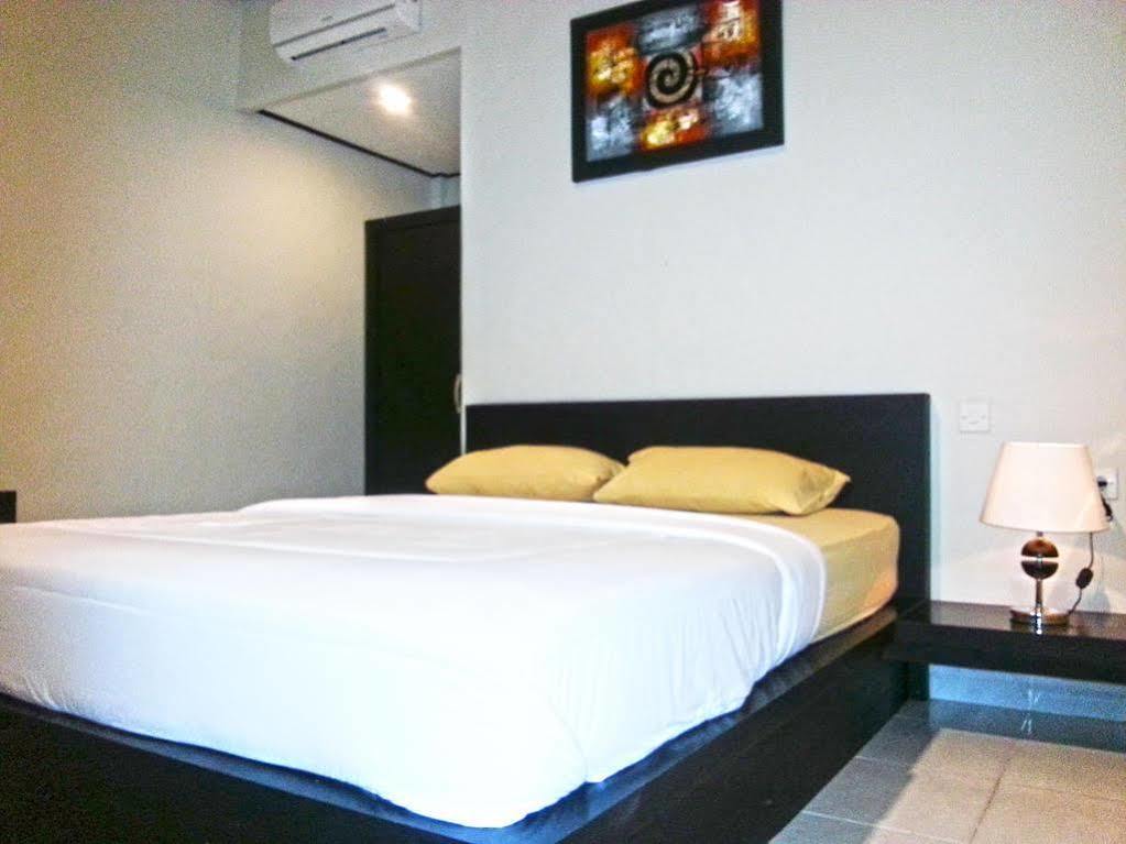 Отель D'Kubu Daje Bali Redpartner Кута Экстерьер фото