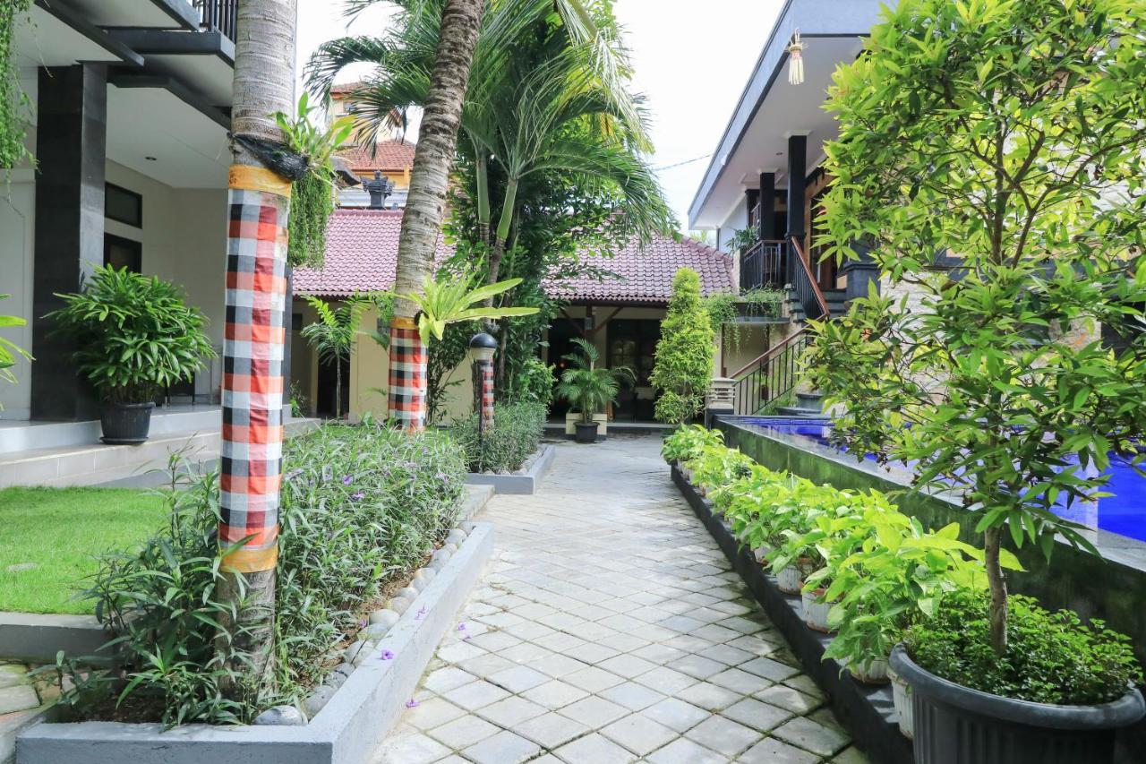 Отель D'Kubu Daje Bali Redpartner Кута Экстерьер фото